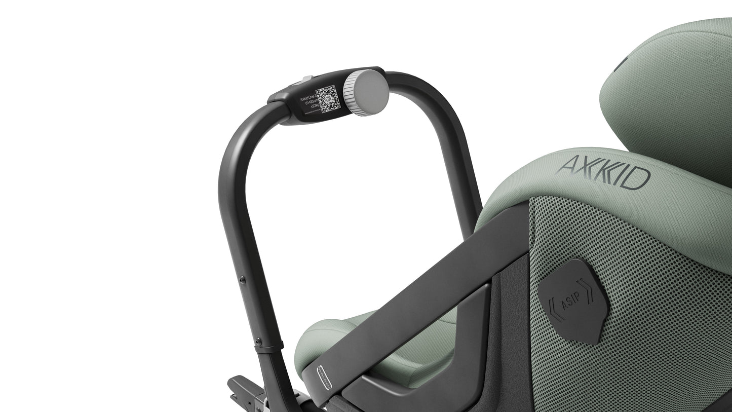 ISOFIX PLUS Test Swedish Safety ONE3 Axkid Nordic Bloom Green Side View