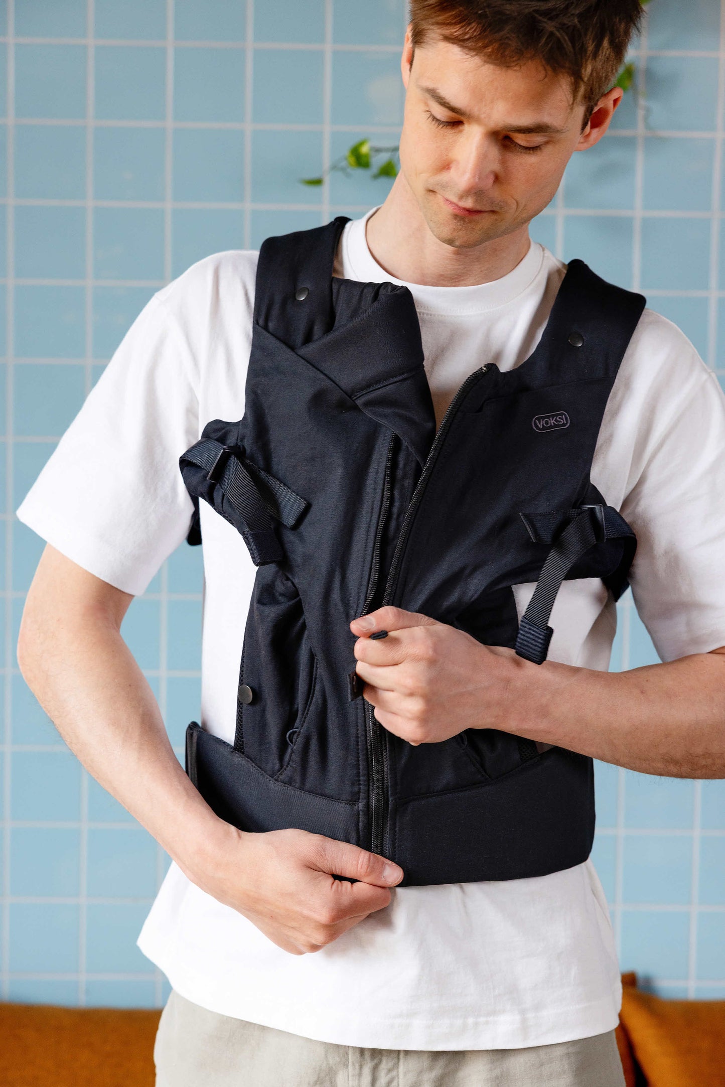 Voksi Huddle Carrier