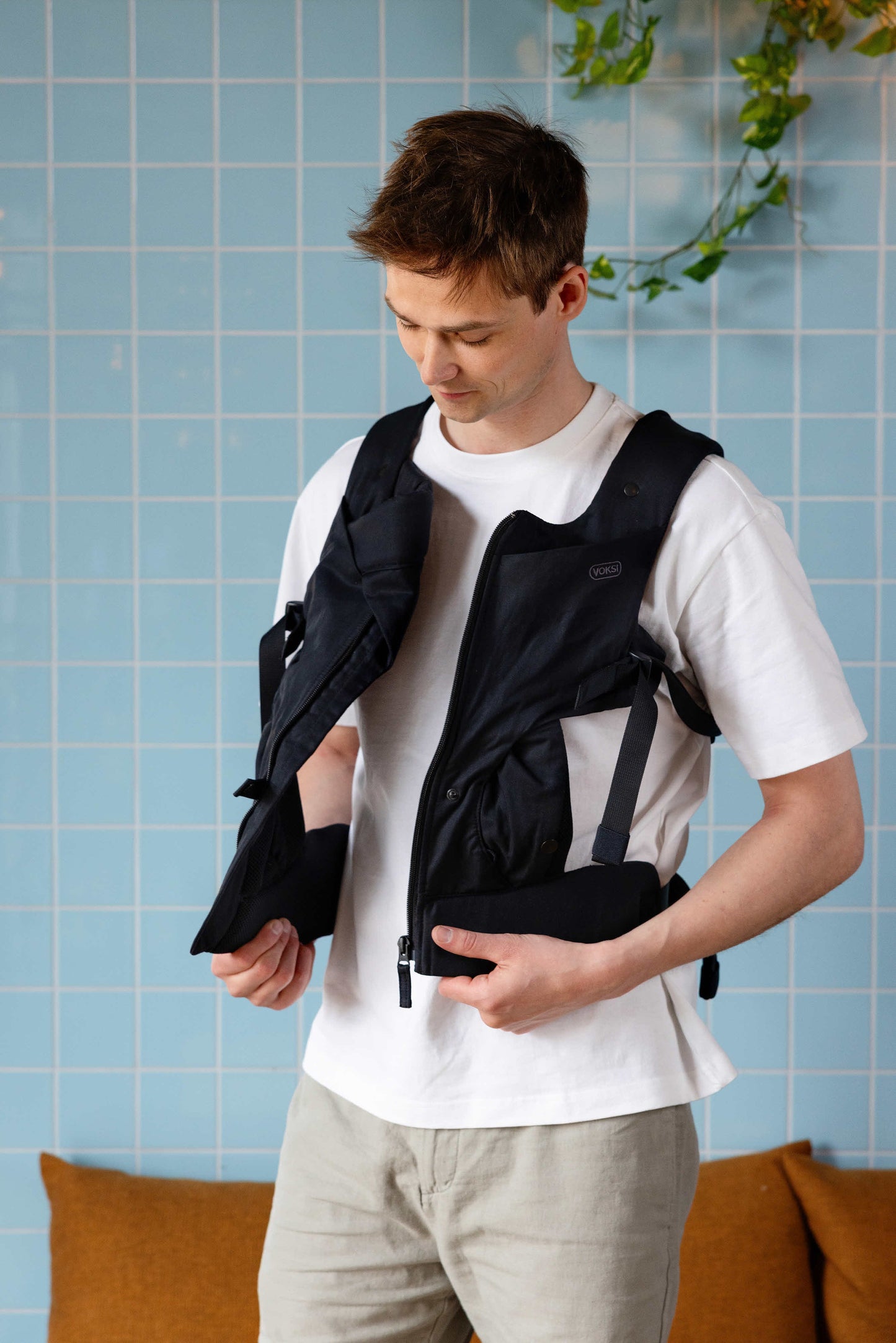 Voksi Huddle Carrier